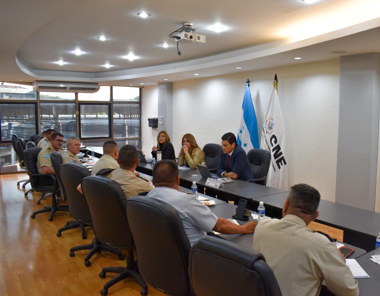Honduras refuerza su sistema electoral para evitar fraudes y manipulaciones Honduras refuerza su sistema electoral para evitar fraudes y manipulaciones