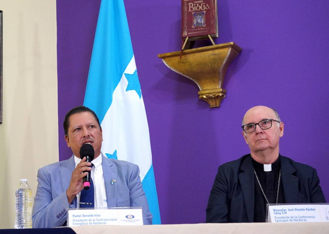 Caminata de Iglesias en Honduras incentiva el debate político y resalta tensiones con el oficialismo Caminata de Iglesias en Honduras incentiva el debate político y resalta tensiones con el oficialismo