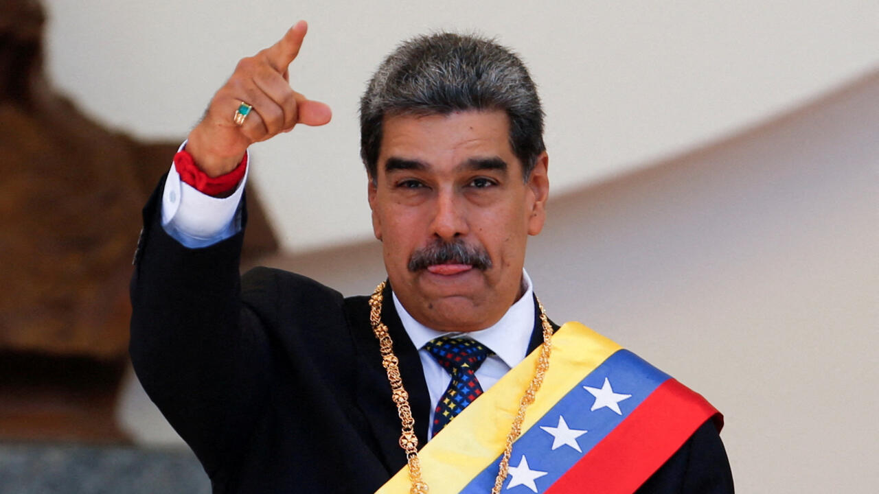 El papel del socialismo del Siglo XXI en la crisis económica venezolana El papel del socialismo del Siglo XXI en la crisis económica venezolana