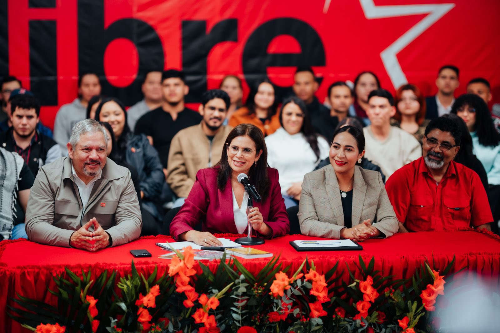 LIBRE y Rixi Moncada: el futuro de la inversión privada en Honduras LIBRE y Rixi Moncada: el futuro de la inversión privada en Honduras
