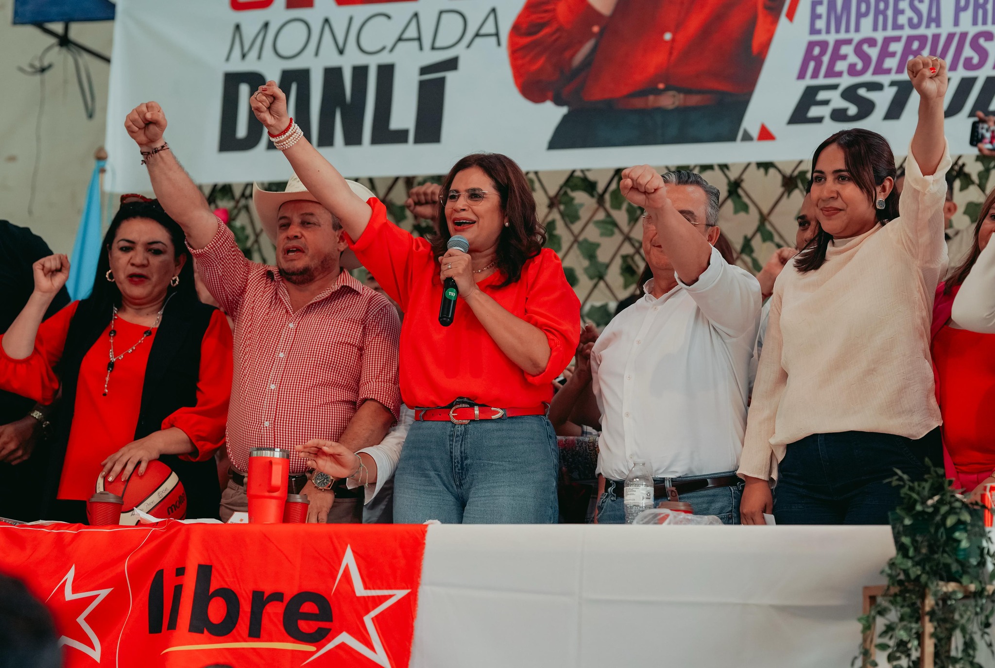 Proyecto de refundación de LIBRE: dilemas y cuestionamientos en torno a su modelo político-social