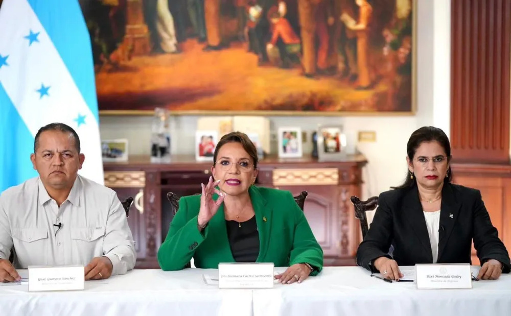 Rixi Moncada Desata Debate: ¿Control o Liberación de Riesgos? Rixi Moncada Desata Debate: ¿Control o Liberación de Riesgos?